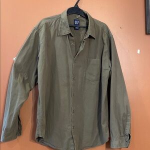 GAP light brown/Olive Green Button-Down Shirt in size large 100% cotton.